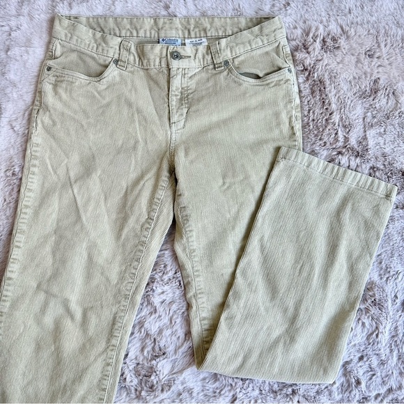 Columbia Sportswear Company Denim - Columbia Cream Corduroy Straight/Bootcut Mid Rise Jeans